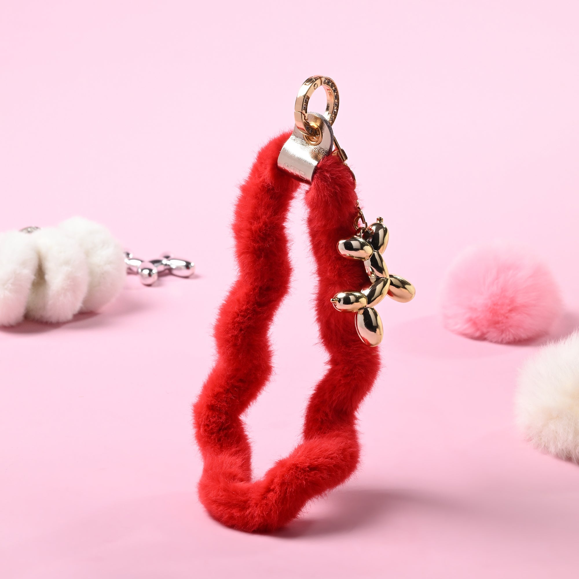 Twist music mobile phone ornament QAB200